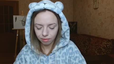 VanillaMuffin online show from October 14, 6:05 am