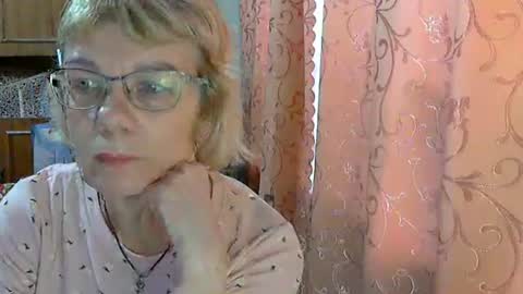 Vanillaxcreamy online show from December 13, 1:12 pm