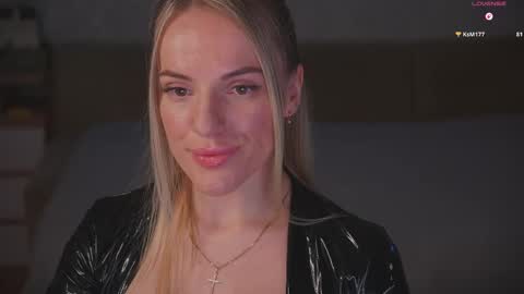 Sophie online show from February 3, 12:21 am