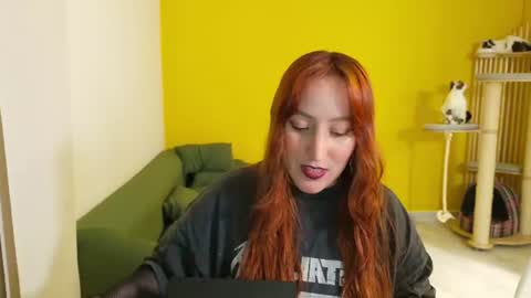Elizabeth online show from July 12, 1:06 am