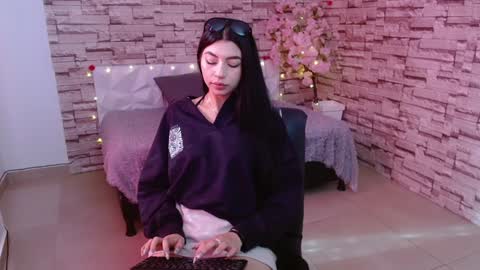 Karuna online show from December 4, 8:29 pm