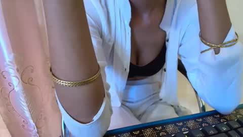 Snapshot of varotibang chatting on October 20, 3:42 am Ritu online show from October 20, 3:42 am