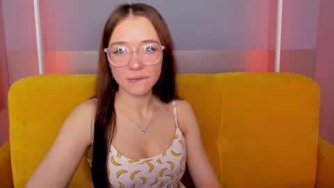 Snapshot of vasilisalove chatting on September 23, 1:37 am VasilisaLove online show from September 23, 1:37 am