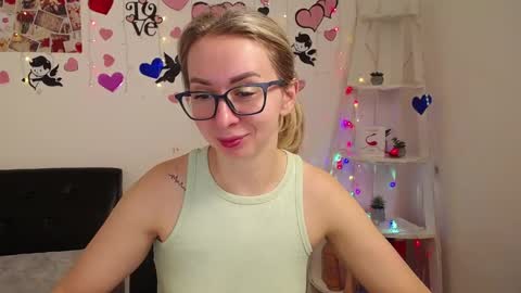 Snapshot of vasilisasii chatting on January 24, 6:14 am Vasilisa online show from January 24, 6:14 am