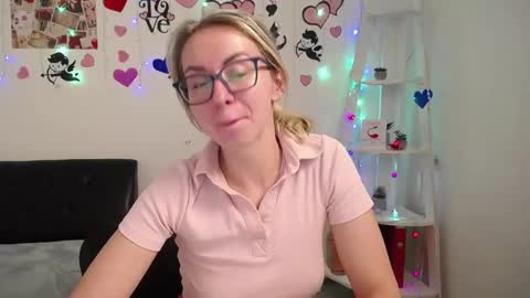 Snapshot of vasilisasii chatting on January 25, 4:53 pm Vasilisa online show from January 25, 4:53 pm