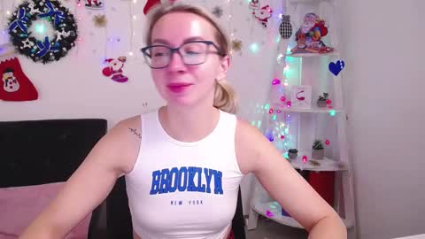 Snapshot of vasilisasii chatting on December 28, 6:49 am Vasilisa online show from December 28, 6:49 am