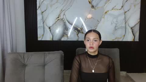 vayoleth_bigass online show from September 18, 6:50 pm