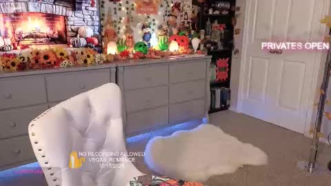 vegas_romance online show from October 16, 2:03 am