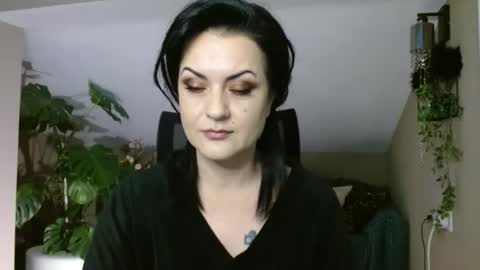 VeilRoom online show from February 20, 3:13 pm