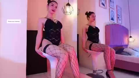 velissia online show from September 15, 9:55 pm