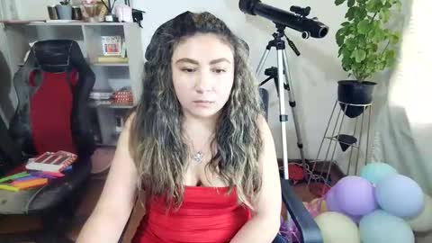 Snapshot of vellarossa chatting on October 27, 6:46 pm Im VelaI will be Christmas and New Year with my family December 22 to January 13 I will miss you guys. online show from October 27, 6:46 pm