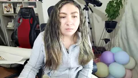 Snapshot of vellarossa chatting on October 22, 1:54 am Im VelaI will be Christmas and New Year with my family December 22 to January 13 I will miss you guys. online show from October 22, 1:54 am