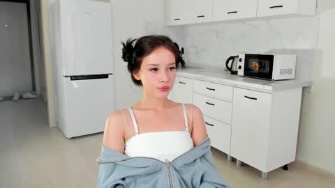 Amelia online show from September 16, 6:21 am