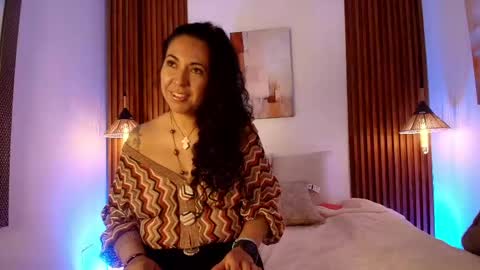 Emma Curly online show from April 24, 12:30 pm