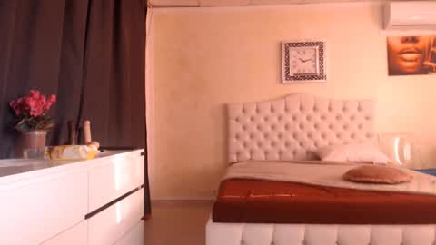 velvetmarsha online show from March 10, 5:54 am