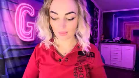 MERYEM online show from February 23, 6:18 pm