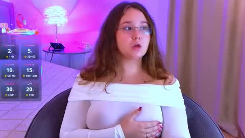 velvetvixencute online show from October 5, 5:56 am