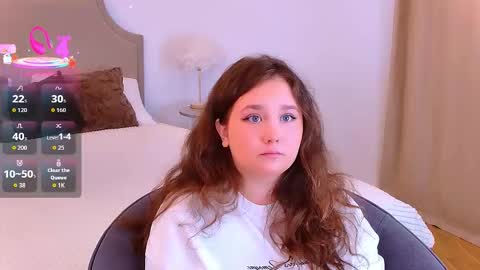 velvetvixencute online show from September 21, 5:39 am