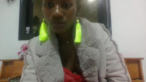 venerandeee online show from September 17, 8:51 pm
