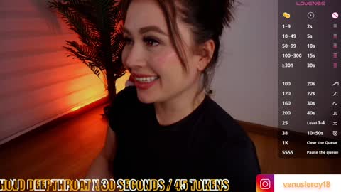 Snapshot of venus_leroy chatting on December 21, 11:56 pm Venus online show from December 21, 11:56 pm