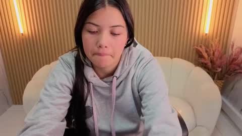 Venus  online show from January 17, 7:54 pm