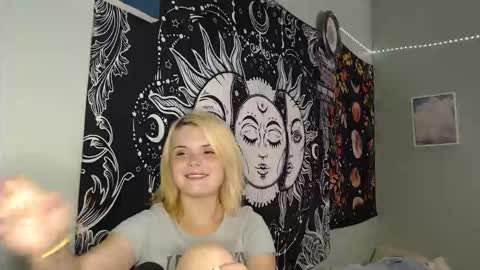 Miss Venus online show from September 12, 1:17 am