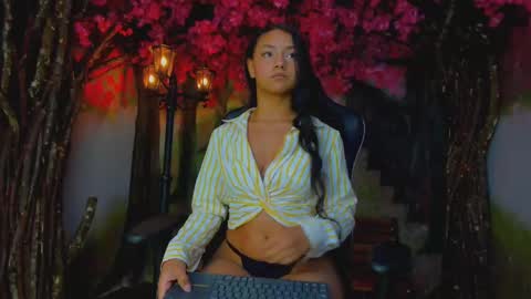 Venus Blazer  online show from October 29, 11:03 am