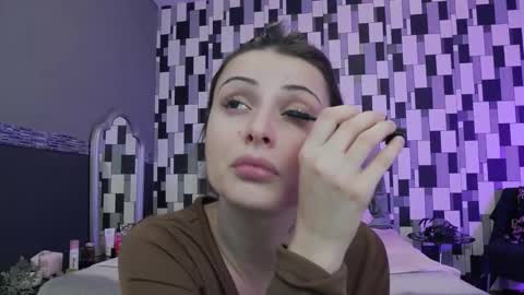 venusinylons online show from November 30, 10:30 am