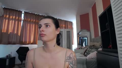 venusinylons online show from November 3, 11:36 am