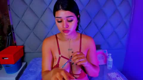 Snapshot of venusowen_ chatting on October 9, 1:37 pm Venusowen  online show from October 9, 1:37 pm