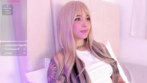 Shelly online show from October 11, 4:10 pm