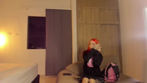 venusxneo online show from March 9, 12:53 am
