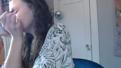 Milla Rose online show from February 6, 3:52 pm