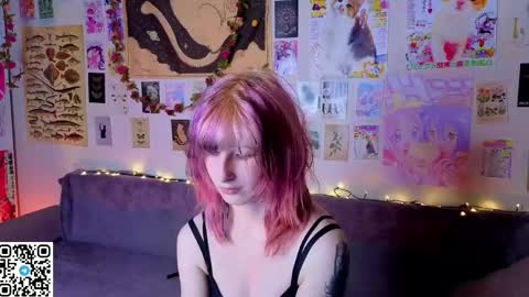 Erica online show from May 18, 8:04 pm