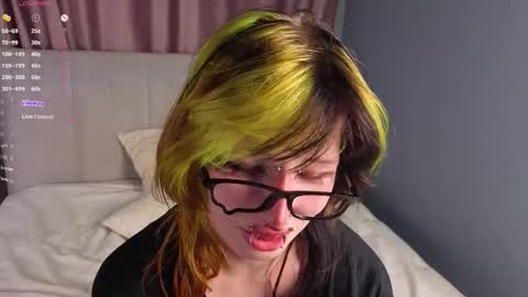 Erica online show from November 21, 10:34 pm