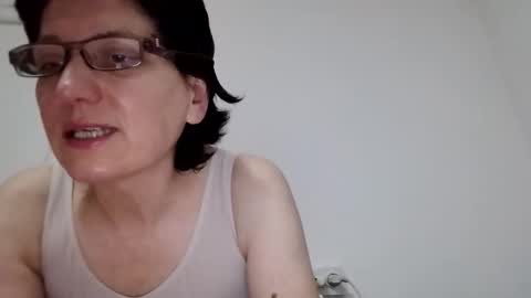 Vera online show from November 20, 6:53 pm