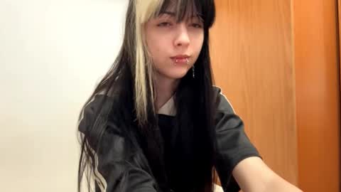 Veronika online show from February 17, 6:40 pm