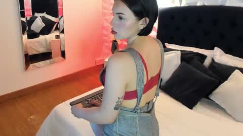 Snapshot of verohands chatting on October 26, 11:49 am Vero online show from October 26, 11:49 am