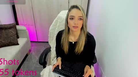 Snapshot of veromars_ chatting on October 26, 2:29 am Catalina online show from October 26, 2:29 am