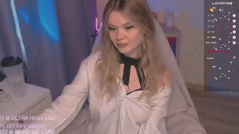 Snapshot of veronaaura chatting on October 16, 6:49 am Tiffany online show from October 16, 6:49 am