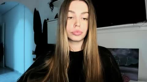 Lolitalolz online show from November 25, 12:35 am