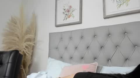 VERONICA online show from February 20, 8:03 pm