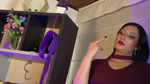 Vero Milf online show from February 6, 10:53 pm
