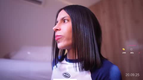 Snapshot of veronica_mendez1 chatting on September 20, 1:31 pm Veronica online show from September 20, 1:31 pm