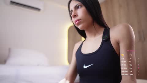 Snapshot of veronica_mendez1 chatting on October 27, 2:01 pm Veronica online show from October 27, 2:01 pm