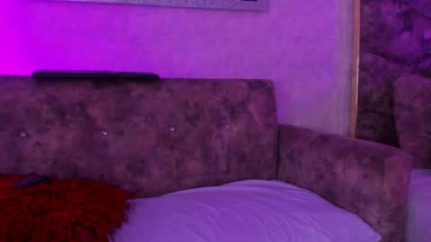 Veronica Olson online show from February 1, 2:37 am