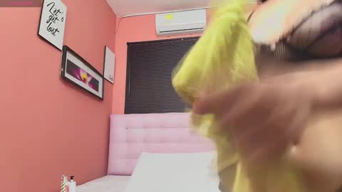 Veronica online show from December 28, 12:45 pm