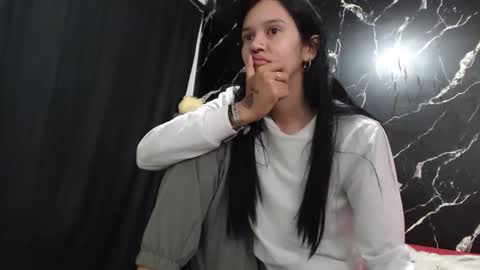veronicabraum online show from September 9, 10:09 pm
