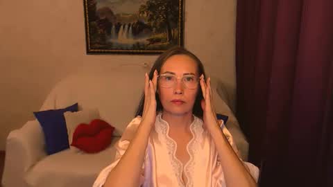 Veronica online show from October 3, 8:25 pm