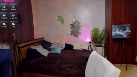 Snapshot of veronicafreman chatting on September 28, 5:25 am Veronica online show from September 28, 5:25 am